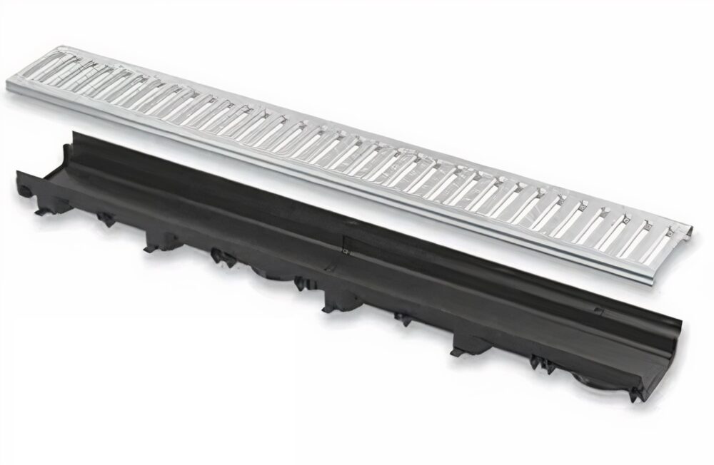 תעלת ניקוז נמוכה 60 מ”מ עם מסגרת פלסטיק וכיסוי מגולבן