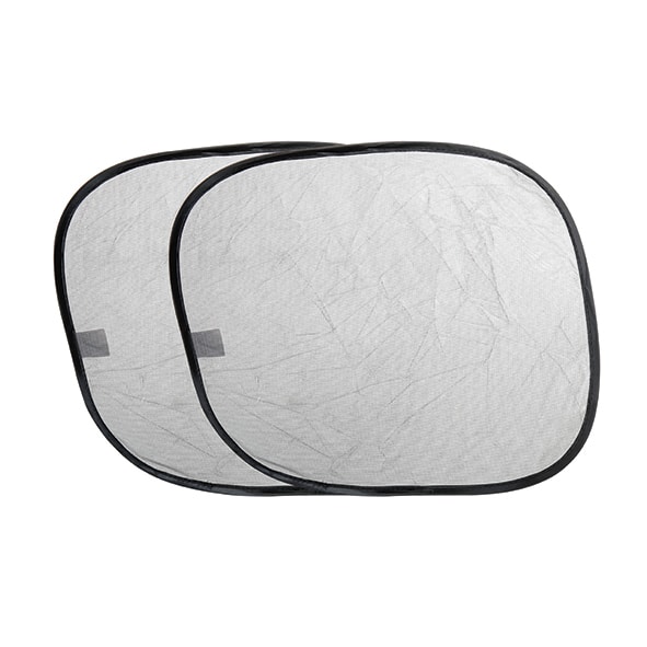 זוג וילונות נצמדים לחלון צד לרכב