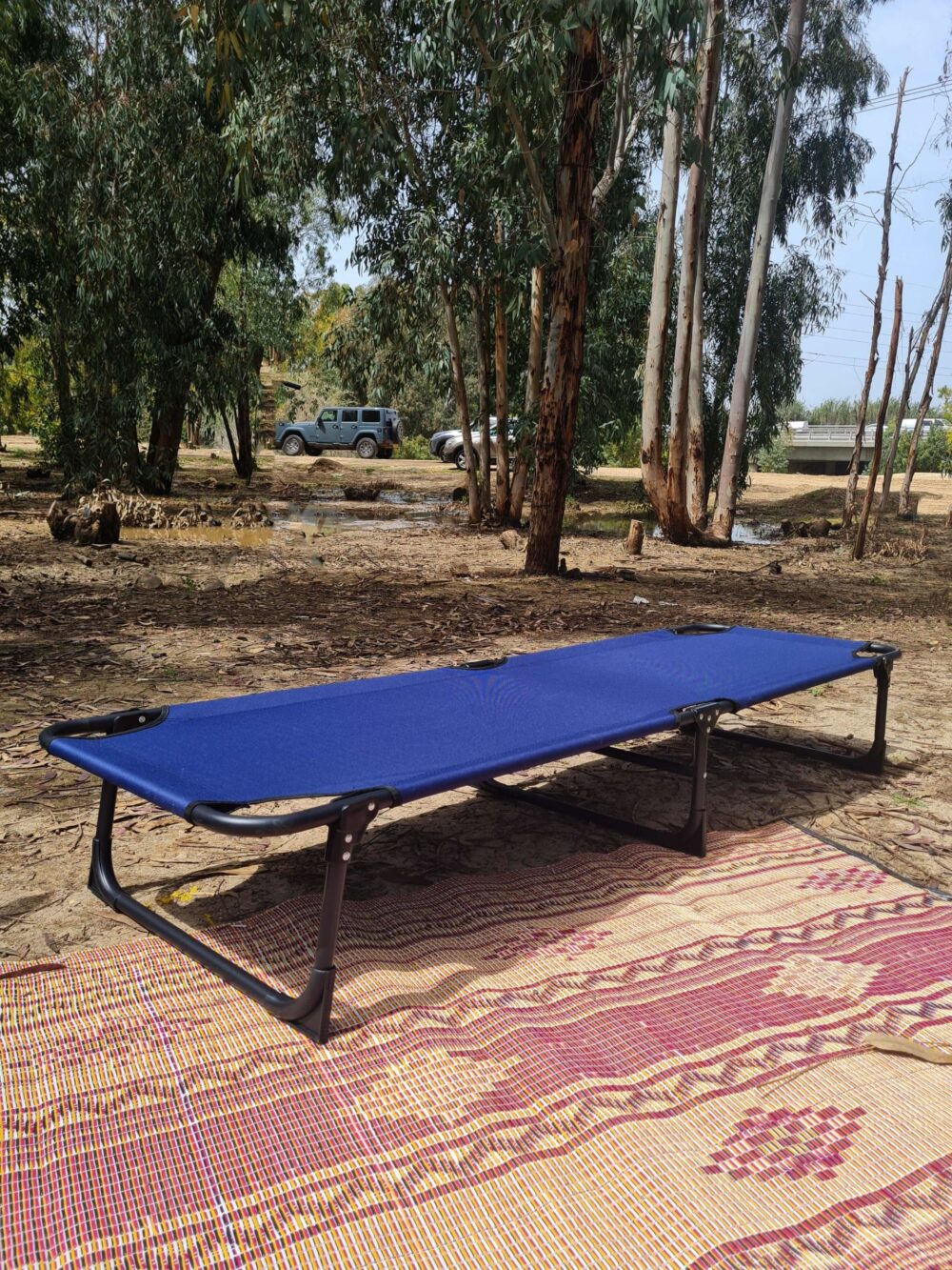 מיטת קמפינג מתקפלת